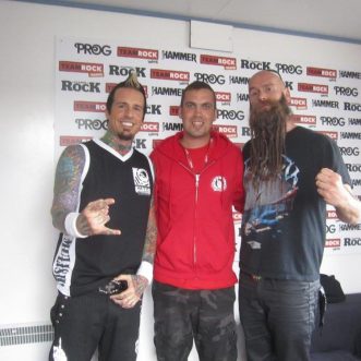 DOWNLOAD 2017: NO. 20 – FIVE FINGER DEATH PUNCH – 50 BANDS IN 50 DAYS